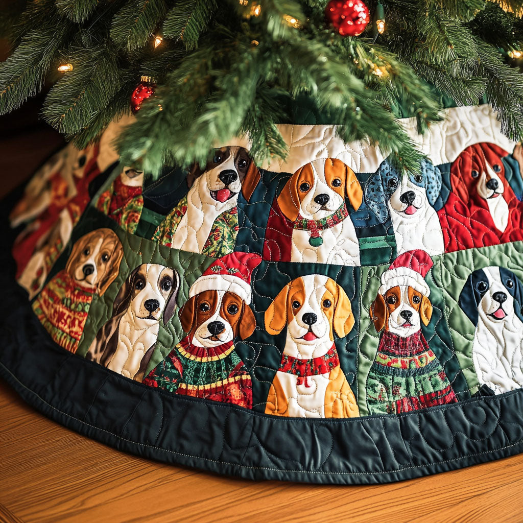 Beagle Christmas Tales Quilted Christmas Tree Skirt NCU0PT1577