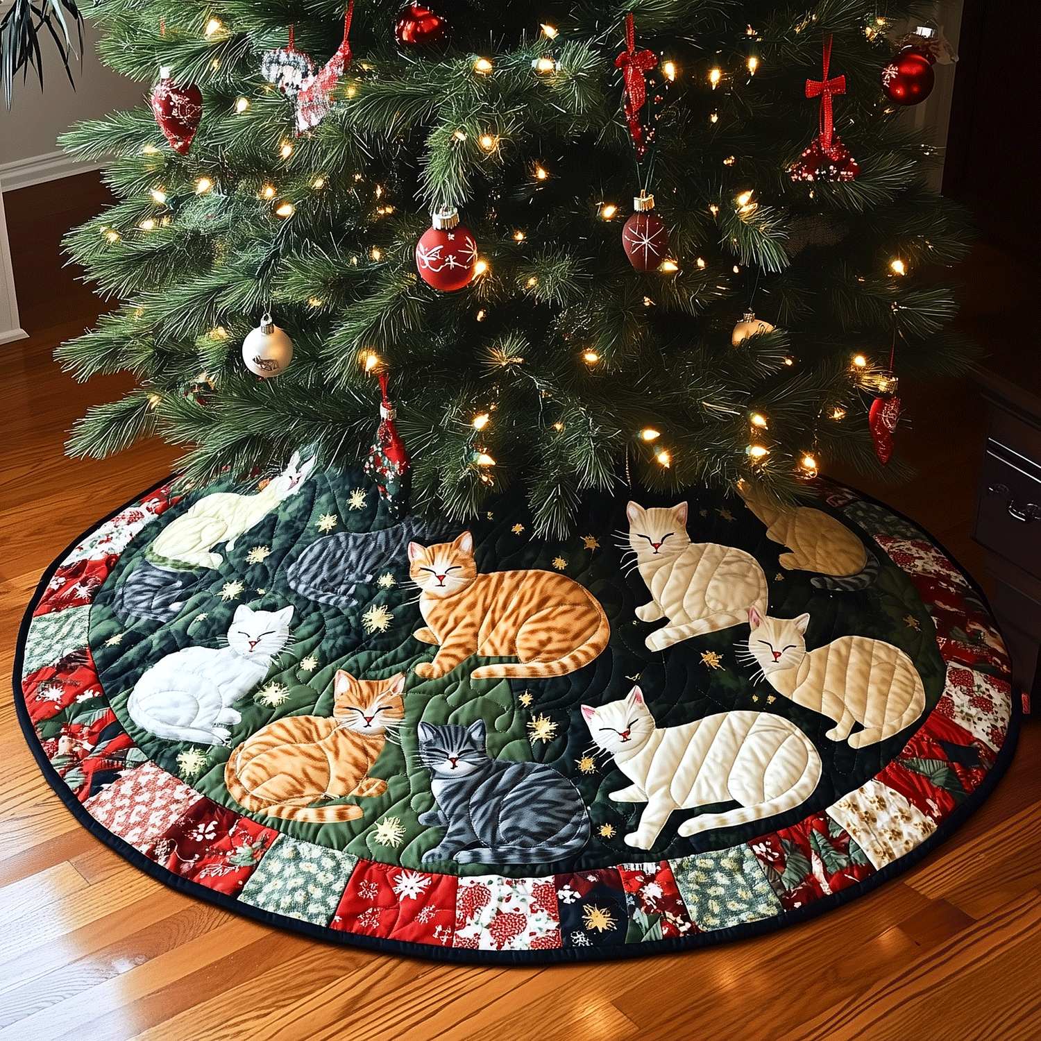 Feline Festivities Quilted Christmas Tree Skirt NCU0TH1936