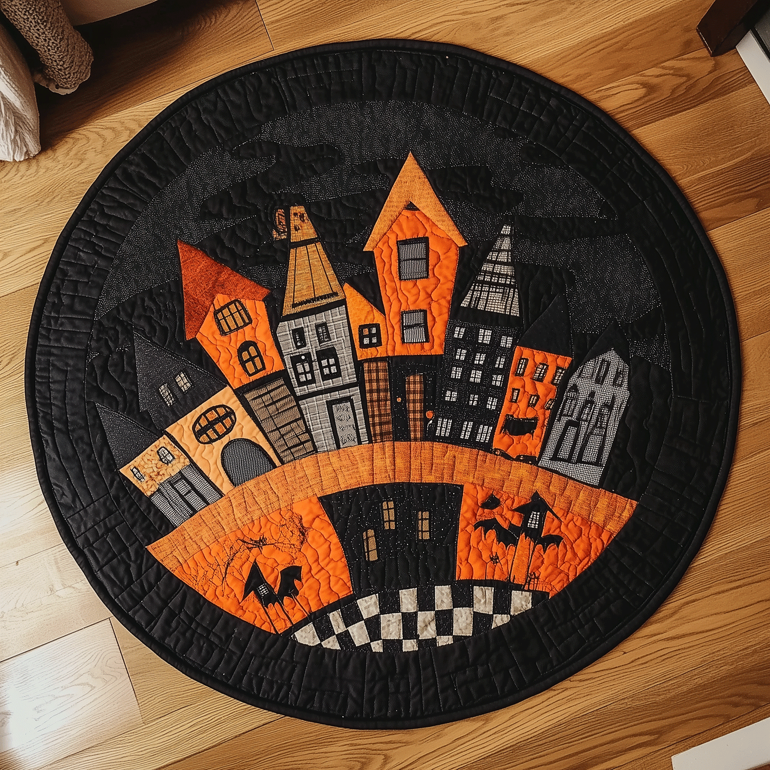 Haunted City Quilted Round Mat NCU0TH1902