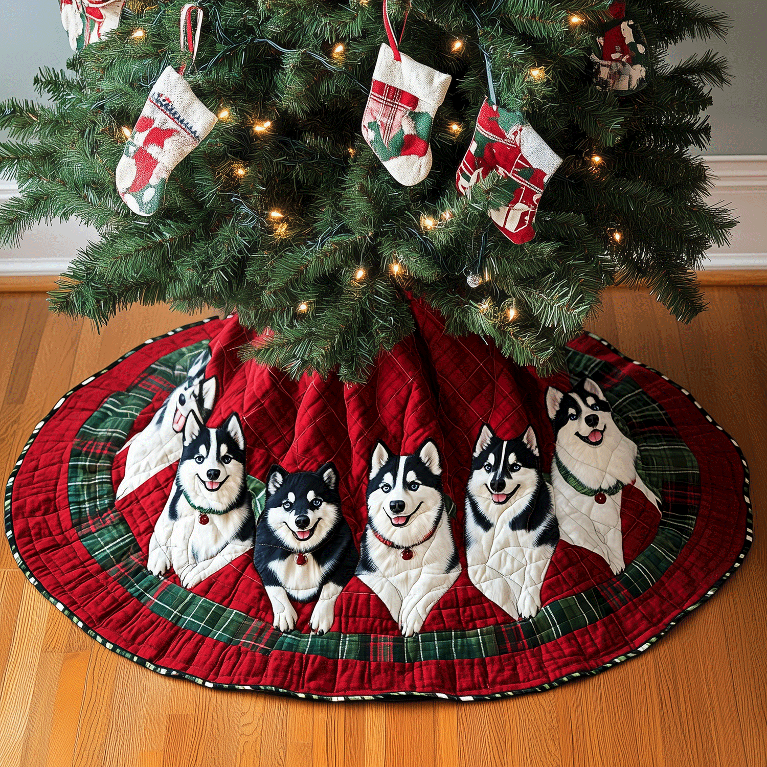 Holiday Husky Spirit Quilted Christmas Tree Skirt NCU0TH2030