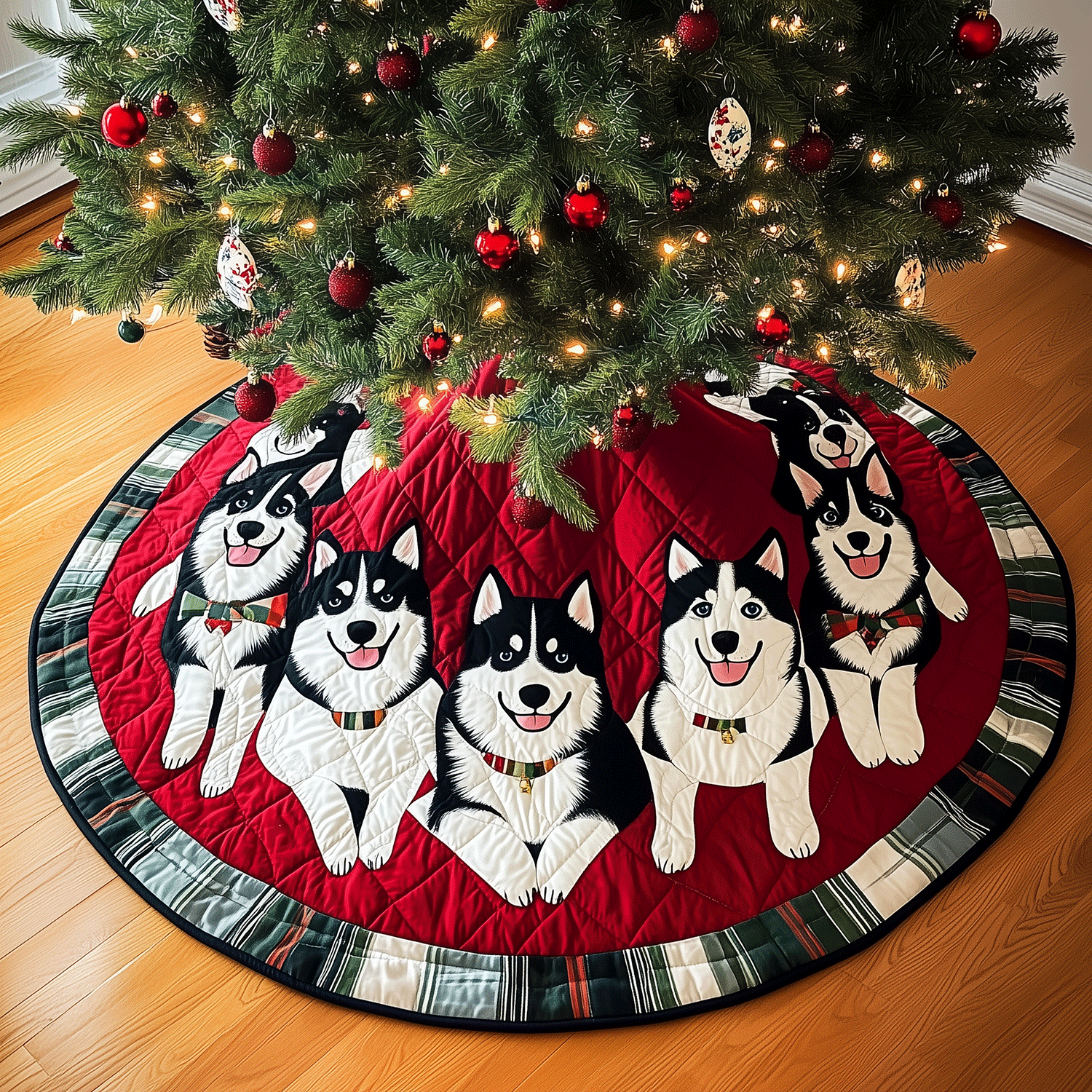 Husky Holiday Charm Quilted Christmas Tree Skirt NCU0TH2035