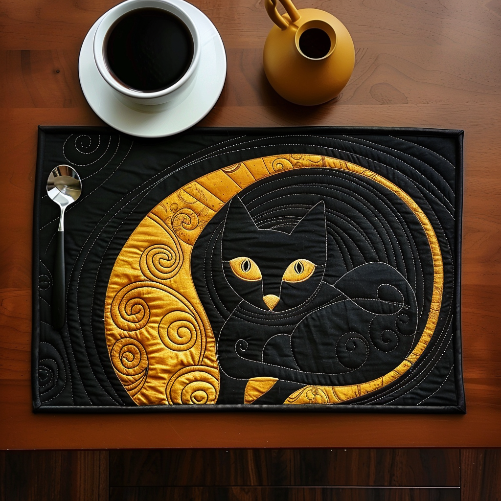 Shadow Cat's Secret Quilted Place Mat NCU0TH394